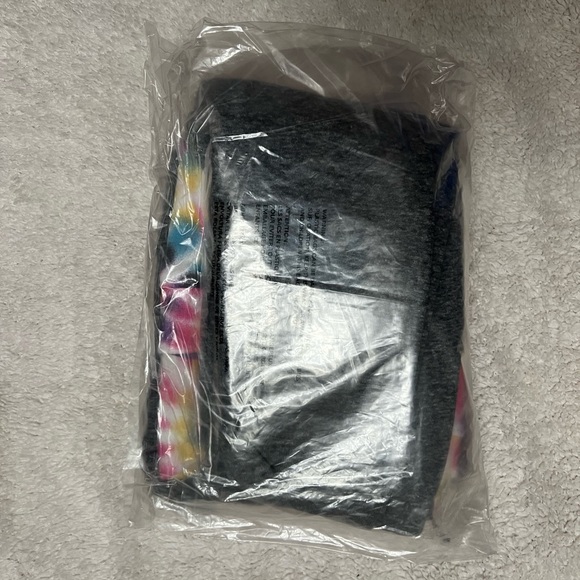 Garanimals Baby Girls' Fleece Top and Pants
Set 4-Piece, Size 24 Months - Picture 6 of 6